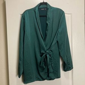 Nasty Gal Women’s Emerald Green Satin Wrap Blazer size 10